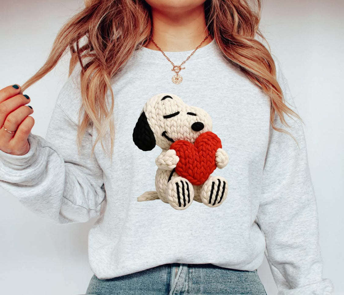 #281a Yarn Snoopy with heart