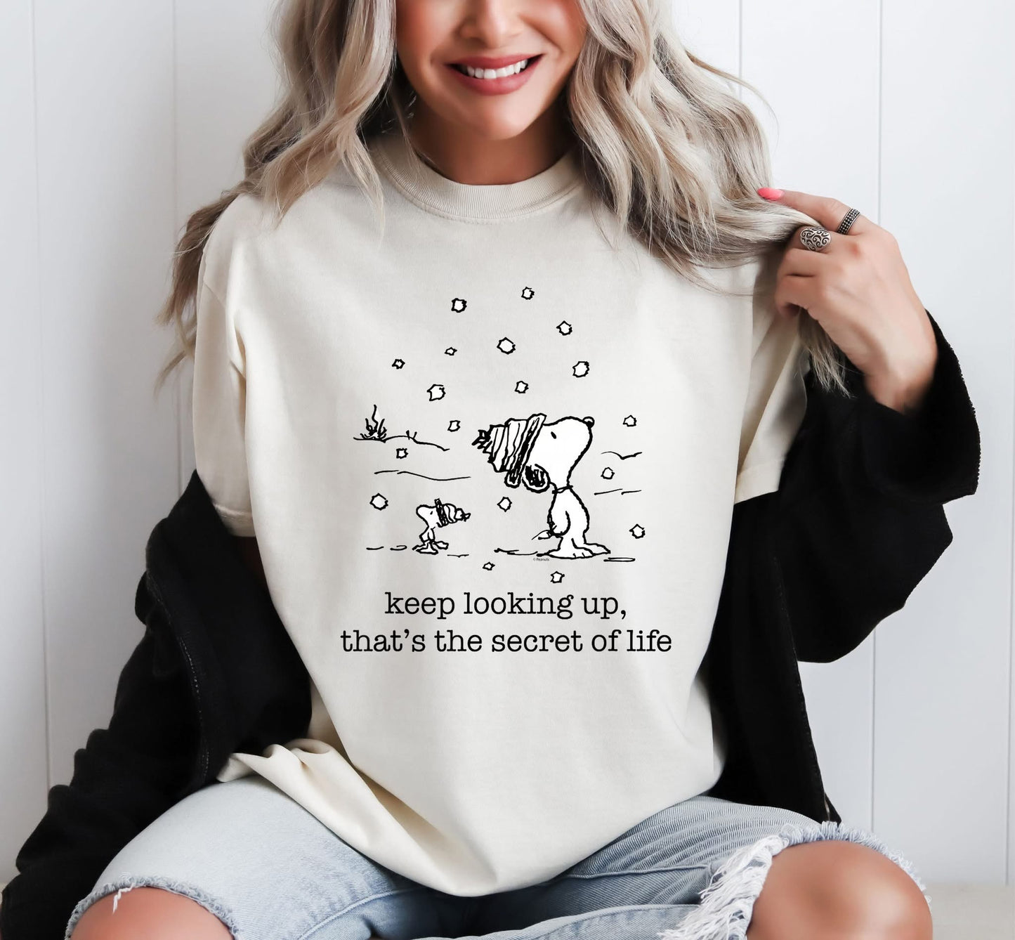 #413a Snoopy keep looking up