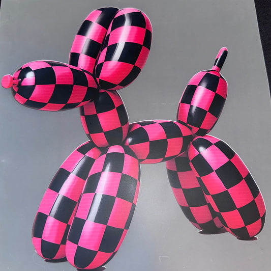 #984 Checkered balloon dog