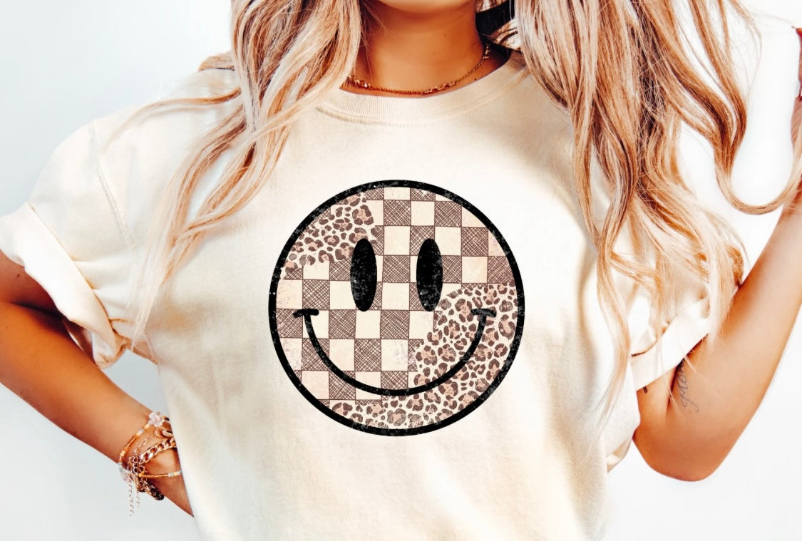 #82A Leopard check smiley